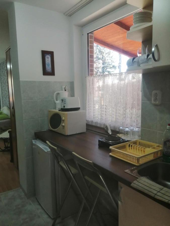 Gabi Haz Apartmanok*** Хайдусобосло Экстерьер фото